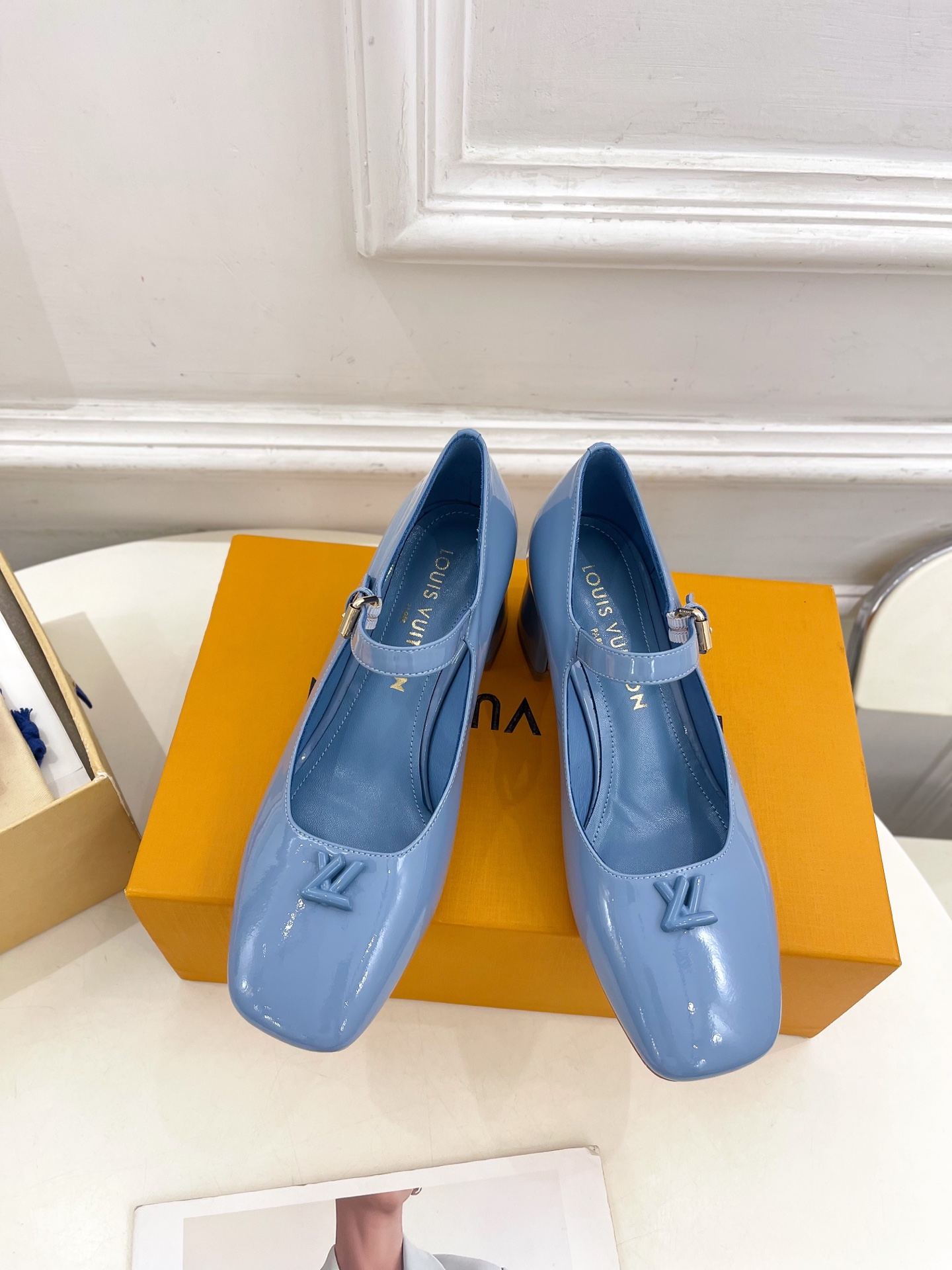 Women's high heels